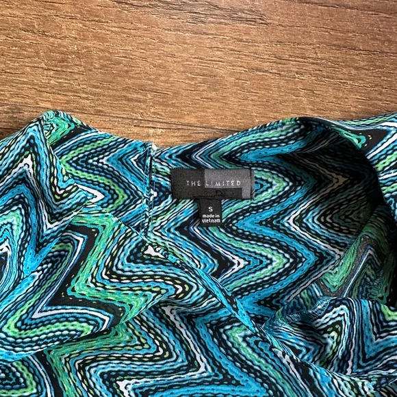 Women's The Limited Blouse Size S Blue Green Pattern Clearance - Picture 4 of 5